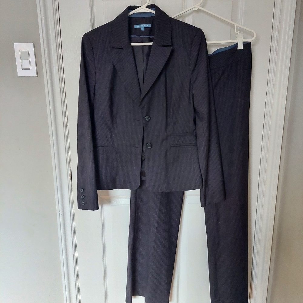 Smart Set Black Blue/White Stripes Pants Suits 2-PC Set, Size 7/9 Career Office